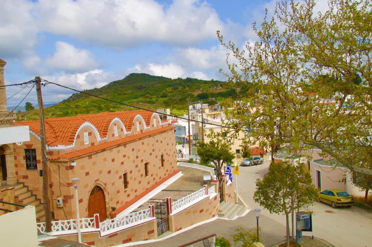 Herb & Flower Homes In Eco Village Of Laerma Laerma  Exterior photo